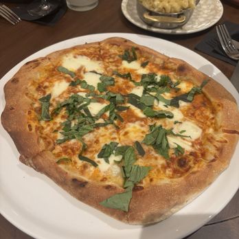 Palmette - margarita pizza - American Near Me - Tampa, Florida