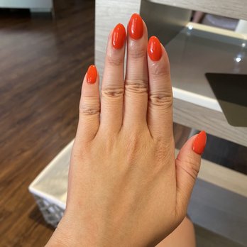 Red Nail Salon - Dip almond shape manicure - Nail Salons Near Me - Chicago, Illinois Red Nail Salon - Dip almond shape manicure - Nail Salons Near Me - Chicago, Illinois