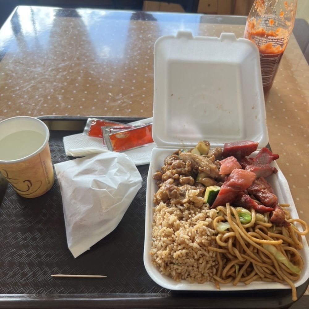 I recommend chow mein Mushroom chicken with red barbecued pork and Rangoon