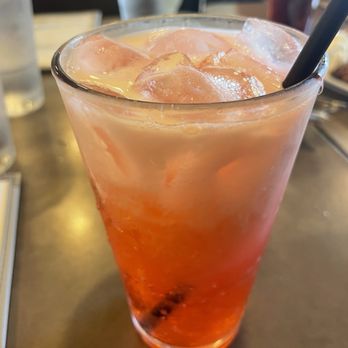 Moena Café - Strawberry cream soda - Cafes Near Me - Honolulu, Hawaii Moena Café - Strawberry cream soda - Cafes Near Me - Honolulu, Hawaii