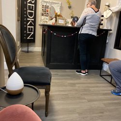 Scott Anthony Salon - Lobby