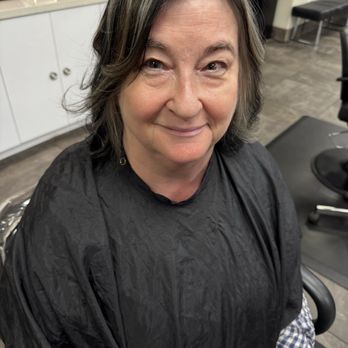 Mikell Coiffure - Before: Not sure why I was smiling in this photo, I think because I was in shock! - Hair Salons Near Me - Manhattan Beach, California Mikell Coiffure - Before: Not sure why I was smiling in this photo, I think because I was in shock! - Hair Salons Near Me - Manhattan Beach, California