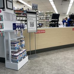Walgreens - Check-in counter