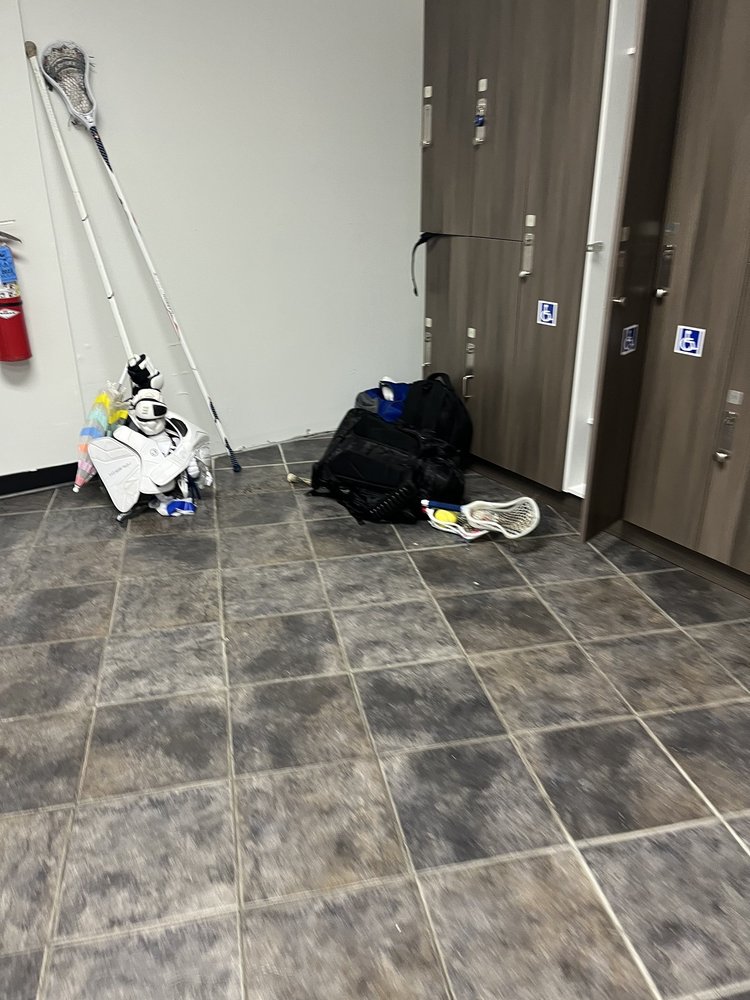 RETRO FITNESS LINCROFT Updated September 2024 97 Photos & 25