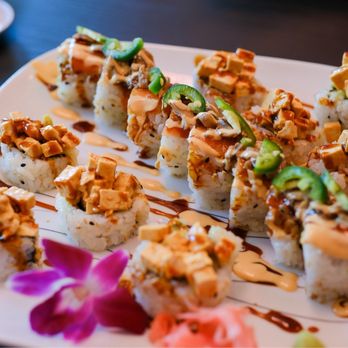 Oyuki Sushi - Machu Picchu roll and spicy tofu roll - Sushi Bars Near Me - Santa Cruz, California