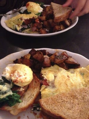 Sneakers Bistro by null