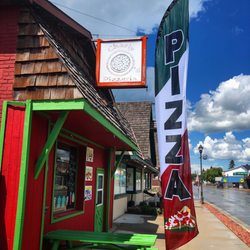 Charly O's Pizza - Summer days with the old sign.