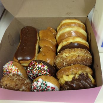 Earl's Donuts - The BEST in town! HAPPY FRIDAY - Donuts Near Me - Chatsworth, California Earl's Donuts - The BEST in town! HAPPY FRIDAY - Donuts Near Me - Chatsworth, California