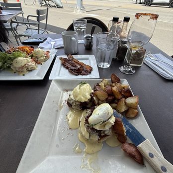 Portage Bay Cafe - Ballard - Seattle Dungeness crab cake Benedict - New American Near Me - Seattle, Washington Portage Bay Cafe - Ballard - Seattle Dungeness crab cake Benedict - New American Near Me - Seattle, Washington
