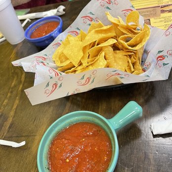 Los Mariachis - Chips - Mexican Near Me - Broken Arrow, Oklahoma