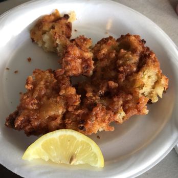 Alabama Jack's - Fun place to pull up with Boat & eat!  Conch Fritter Platter rocked!! - Seafood Near Me - Key Largo, Florida