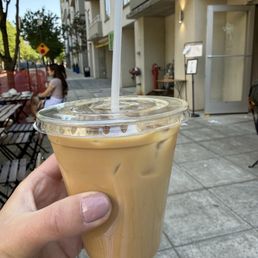 Cherry marzipan latte