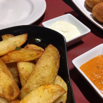 El Tast - Tapas Bars Near Me - Esplugues de Llobregat, B