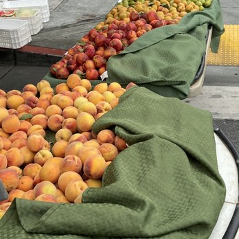 Feather River Farms - Fresh from Yuba , Stone Fruits - Farmers Market Near Me - Yuba City, California Feather River Farms - Fresh from Yuba , Stone Fruits - Farmers Market Near Me - Yuba City, California