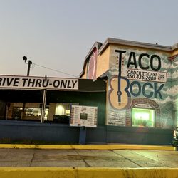 Taco Rock 29 - Outside