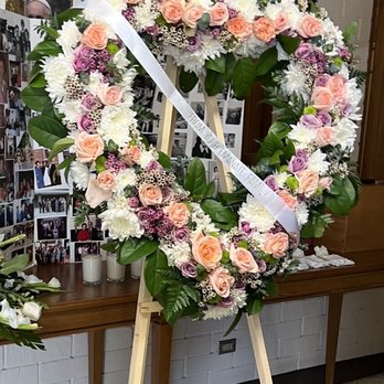 Honeybee Creative Designs - Our Sympathy wreath was everything we had wanted and more! - Balloon Services Near Me