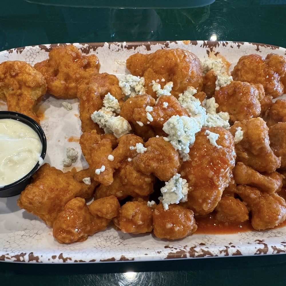 Gator’s Dockside - O Town West - Buffalo Cauliflower - Sandwiches Near Me - Orlando, Florida