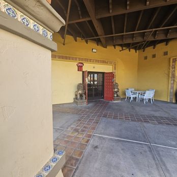 Flamingo Palace - Entrance - Chinese Near Me - Phoenix, Arizona