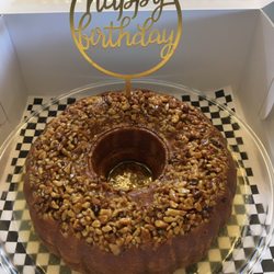 Whiskey Cakery Boise - "Signature Whiskey Cake" - all ready for a birthday party!
#whiskey