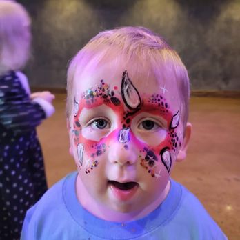 Sparkling Pineapple Face Painting - Face Painting Near Me Sparkling Pineapple Face Painting - Face Painting Near Me