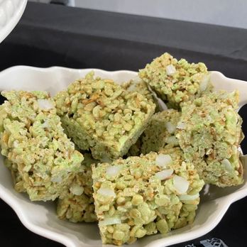 Sugar Rush Mania - Pandan rice crispies - Desserts Near Me Sugar Rush Mania - Pandan rice crispies - Desserts Near Me