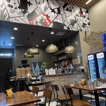 Left Wing - San Jose - Fun interior - Korean Near Me - San Jose, California Left Wing - San Jose - Fun interior - Korean Near Me - San Jose, California