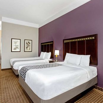 La Quinta by Wyndham Cleburne - Guest room - Hotels Near Me - Cleburne, Texas La Quinta by Wyndham Cleburne - Guest room - Hotels Near Me - Cleburne, Texas