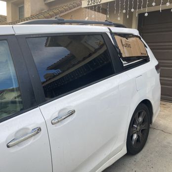 Abril Auto Glass - Quarter glass before it was replaced - Auto Glass Services Near Me - Murrieta, California