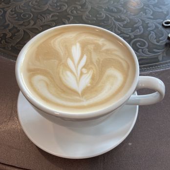 La Finca Coffee Shop - Vanilla latte - Coffee & Tea Near Me - St Louis, Missouri