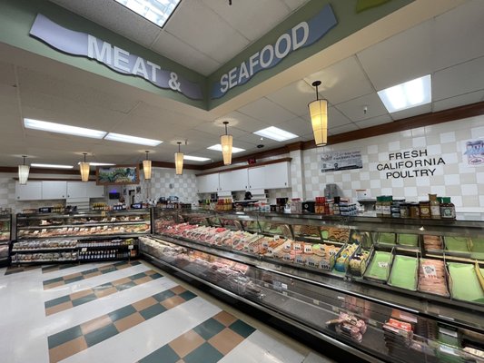Deluxe Foods of Aptos by null