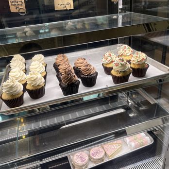 New Moon Vegan Bakery - Cupcakes - Bakeries Near Me - Batavia, Illinois