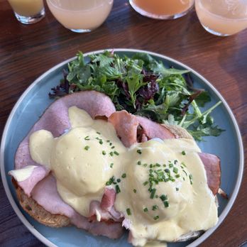 Sunflower Caffe - Coffee & Tea Near Me - Sonoma, California Sunflower Caffe - Coffee & Tea Near Me - Sonoma, California