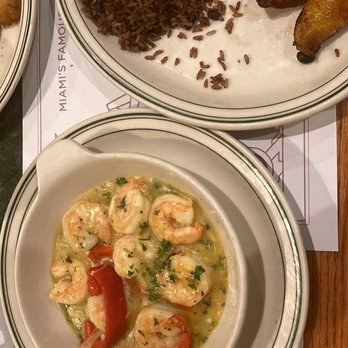 La Carreta - Garlic shrimp with maduros and moro - Cuban Near Me - Pembroke Pines, Florida