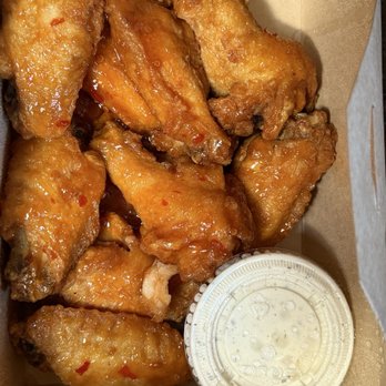 Fratelli Pizza - Sweet Chili Wings... - Pizza Near Me - Flagstaff, Arizona Fratelli Pizza - Sweet Chili Wings... - Pizza Near Me - Flagstaff, Arizona
