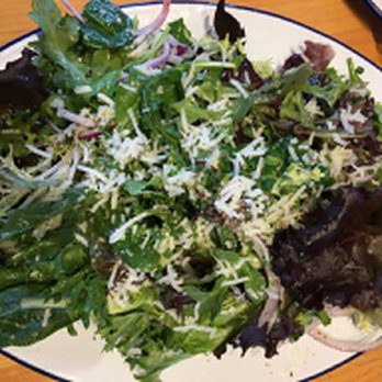 Kentro Greek Kitchen - Three Chromo Salad: the greens and light dressing were okay, but the shredded cheese seemed to be of a cheap commercial quality. - Greek Near Me - Fullerton, California