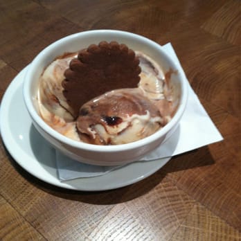 Piatti - Chocolate peanut butter gelato - Italian Near Me - Sacramento, California Piatti - Chocolate peanut butter gelato - Italian Near Me - Sacramento, California