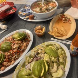 Mr Shrimp - Aguachiles's, ceviche de pescado , and cóctel de camarón