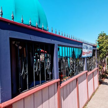 Cameo Cafe - Outside - Breakfast & Brunch Near Me - Portland, Oregon Cameo Cafe - Outside - Breakfast & Brunch Near Me - Portland, Oregon