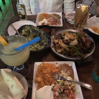 Plaza Azteca - Mexican Near Me - Newington, Connecticut Plaza Azteca - Mexican Near Me - Newington, Connecticut