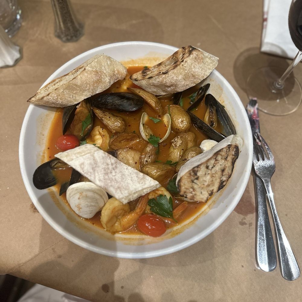 Circa 1875 - Bouillabaisse - Pubs Near Me - Savannah, Georgia