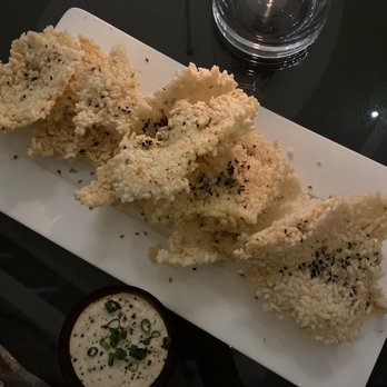 The Veranda - Ahi Dip - Wine Bars Near Me - Honolulu, Hawaii