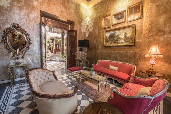 Casa Pedro Loza by null