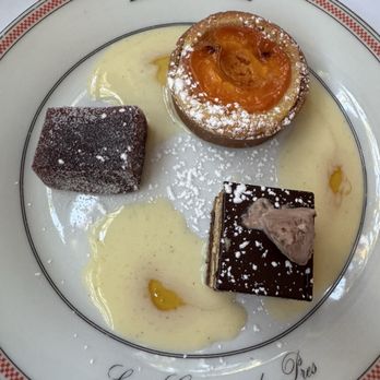 RÊVE - Trio of Mini Desserts - French Near Me - Lafayette, California RÊVE - Trio of Mini Desserts - French Near Me - Lafayette, California
