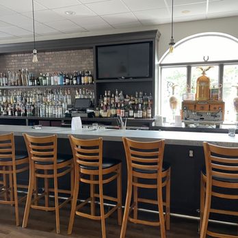 Castello Restaurant - Bar - Italian Near Me - Danbury, Connecticut Castello Restaurant - Bar - Italian Near Me - Danbury, Connecticut