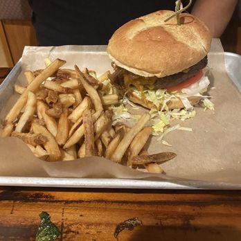 Backyard Brewery - Burger - Breweries Near Me - Manchester, New Hampshire