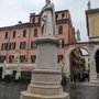 Photo of Dante Alighieri statue