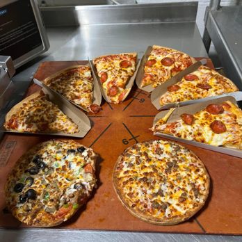 Bayard Tiger Paws - Personal pan pizza and slices available in the warmer daily. - Gas Stations Near Me - Bayard, Nebraska