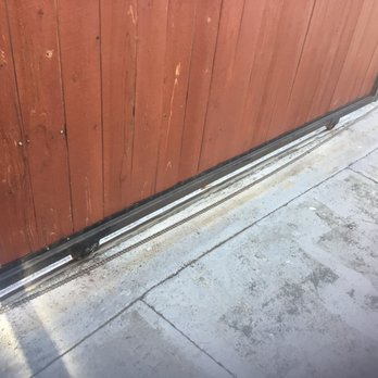 Local Gate Service - Nicely adjusted. - Fences & Gates Near Me - Oakland, California