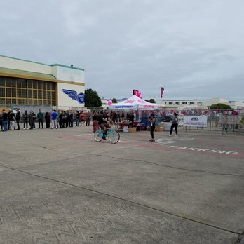 Brewbies Fest - Good size line to get in. Lots of folks interested in drinking beers & saving breasts - Festivals Near Me - Alameda, California