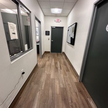Lance C Smith, MD - Hallway - Orthopedists Near Me - Oklahoma City, Oklahoma Lance C Smith, MD - Hallway - Orthopedists Near Me - Oklahoma City, Oklahoma